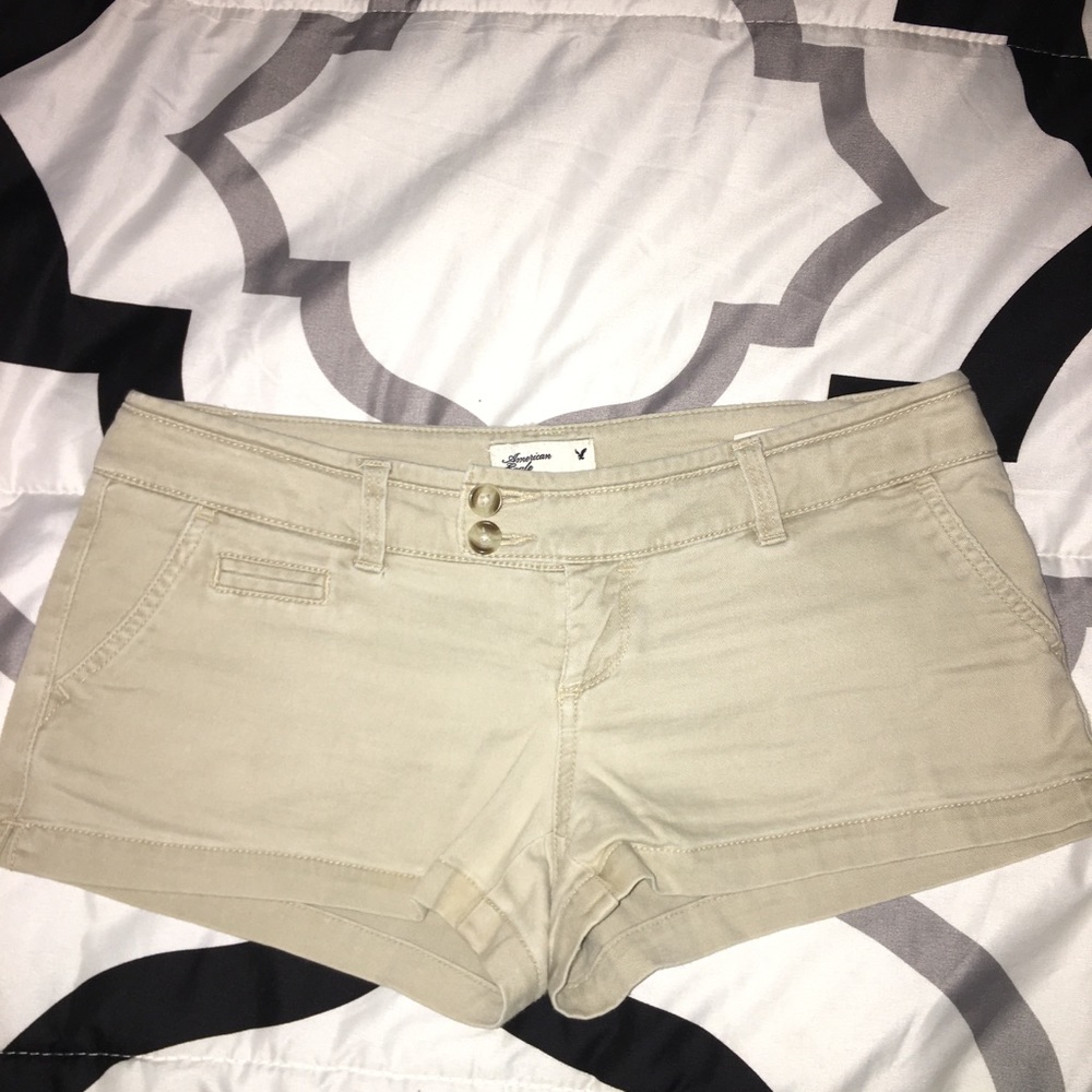 Khaki American Eagle shorts